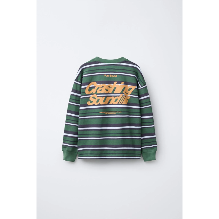 ФУТБОЛКА В ПОЛОСКУ С НАДПИСЬЮ ИЗ ТКАНИ