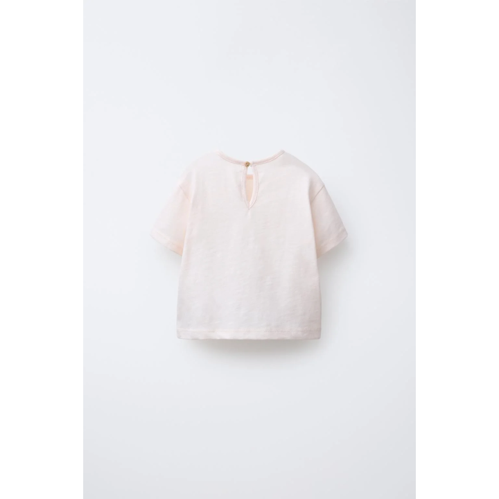 ФУТБОЛКА С АППЛИКАЦИЕЙ В ВИДЕ ЦВЕТКА И СЕРДЦА