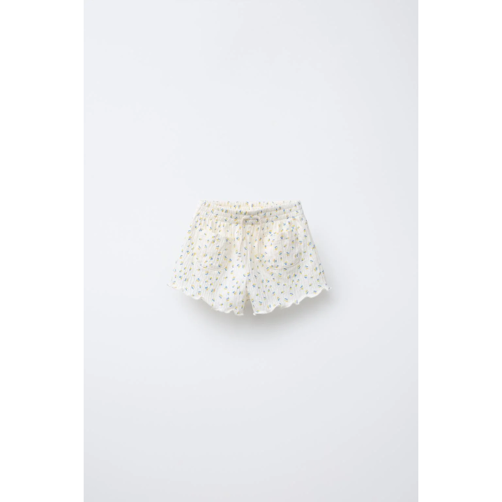 БЕРМУДЫ С ЦВЕТОЧНЫМ ПРИНТОМ