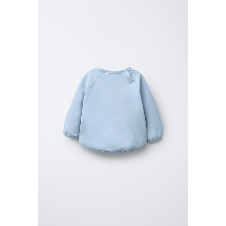 ТОЛСТОВКА С НАШИВКОЙ ИЗ МАХРОВОЙ ТКАНИ