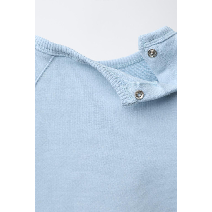 ТОЛСТОВКА С НАШИВКОЙ ИЗ МАХРОВОЙ ТКАНИ