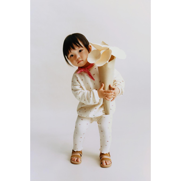 Толстовка с цветочным принтом