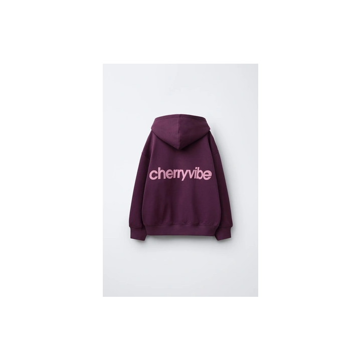 ХУДИ С БЛЕСТЯЩИМИ ВИШНЯМИ