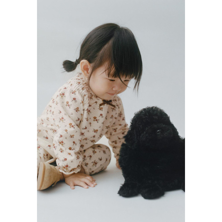 ЖАТАЯ ФУТБОЛКА В ЦВЕТОЧЕК