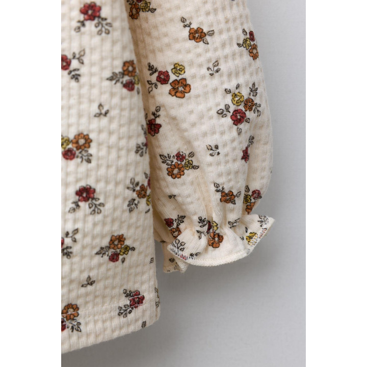 ЖАТАЯ ФУТБОЛКА В ЦВЕТОЧЕК