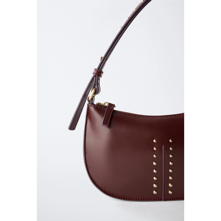 СУМКА ЧЕРЕЗ ПЛЕЧО С ЗАКЛЕПКАМИ