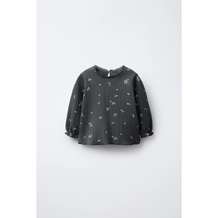 ФУТБОЛКА С ЦВЕТОЧНЫМ ПРИНТОМ