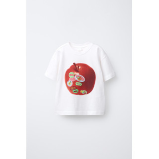 ФУТБОЛКА С ЯБЛОКОМ И ЭТИКЕТКАМИ