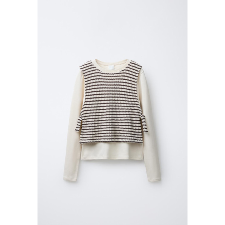 ФУТБОЛКА В КОМБИНАЦИИ С ЖИЛЕТОМ В ПОЛОСКУ