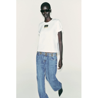 ФУТБОЛКА С КОРОТКИМИ РУКАВАМИ И ЭТИКЕТКОЙ