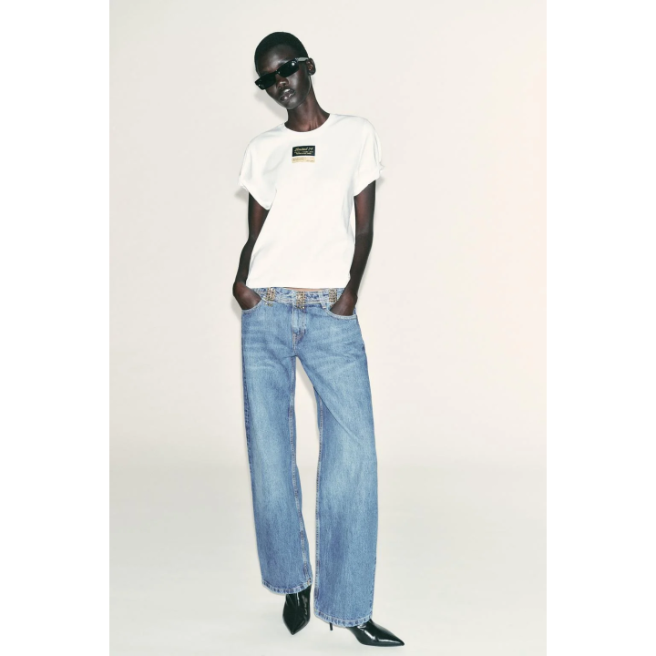 ФУТБОЛКА С КОРОТКИМИ РУКАВАМИ И ЭТИКЕТКОЙ