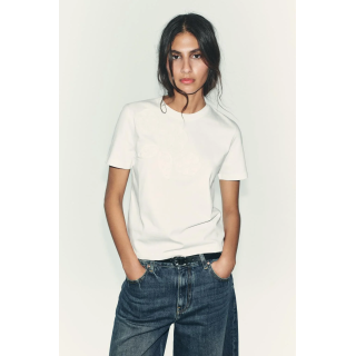 ФУТБОЛКА С РЕЛЬЕФНЫМИ ЦВЕТАМИ