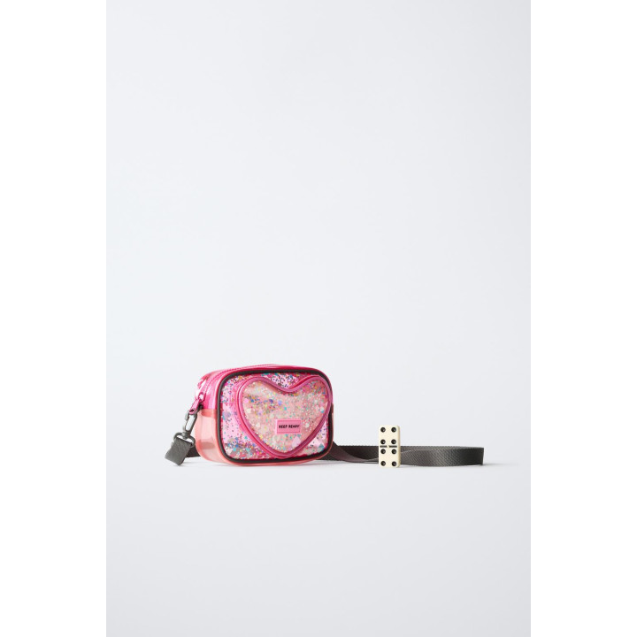 СУМКА ИЗ ВИНИЛА С СЕРДЦЕМ