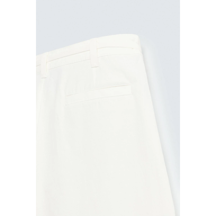 Брюки свободного кроя с защипами