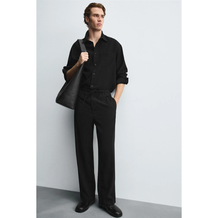 СТРУЯЩИЕСЯ БРЮКИ RELAXED FIT