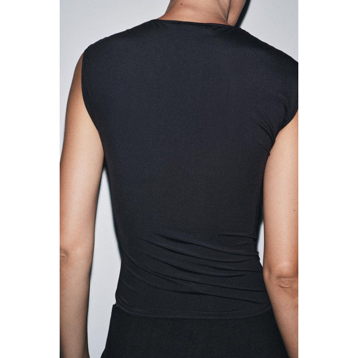 ТОП ИЗ ПОЛИАМИДА С КРУЖЕВОМ