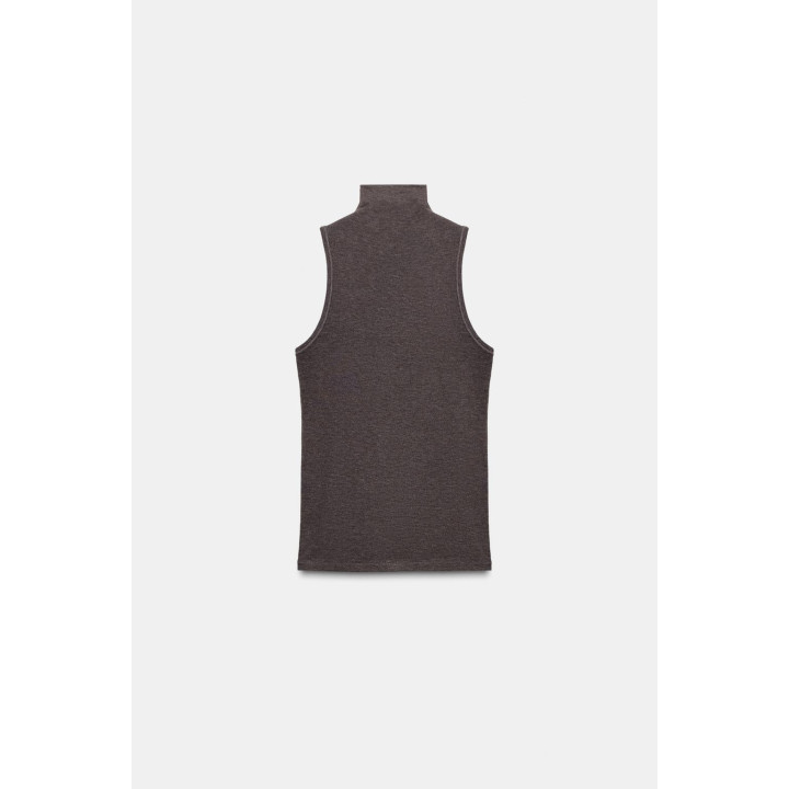 ТОП С ВЫСОКИМ ВОРОТНИКОМ И БЕЗ РУКАВОВ