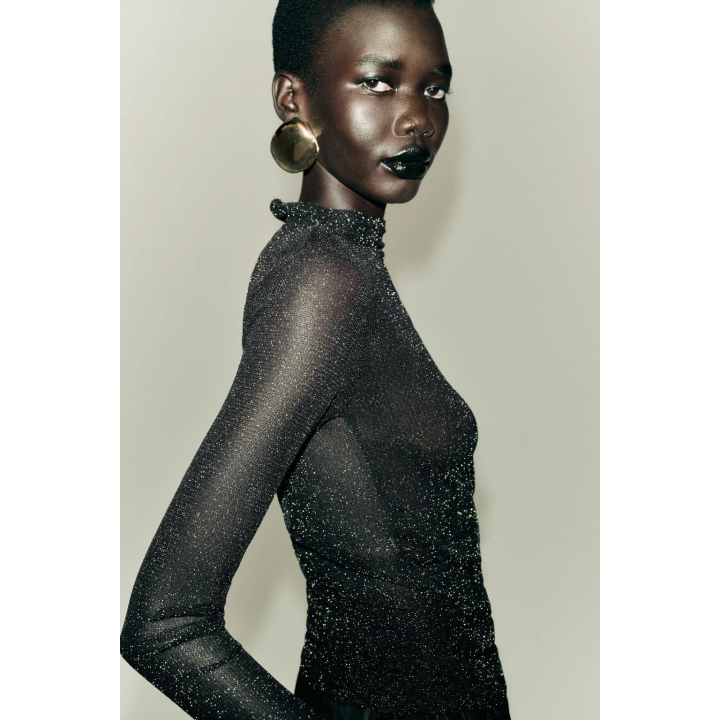 ТОП С БЛЕСТЯЩЕЙ НИТЬЮ