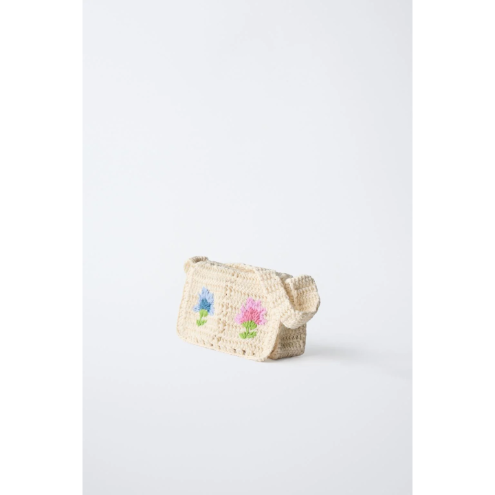 СУМКА ИЗ КРУЖЕВА КРОШЕ С ЦВЕТКОМ