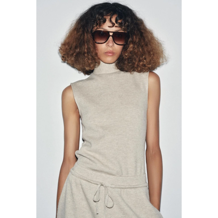 Топ с мягким шарфом