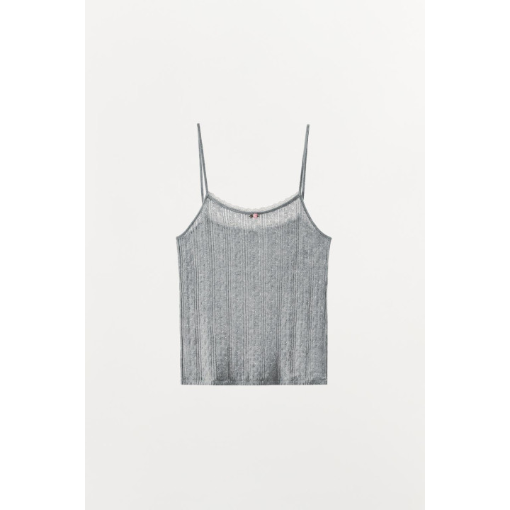 ТОП НА БРЕТЕЛЯХ С ПЕРФОРАЦИЕЙ И ЦВЕТКОМ