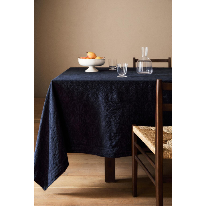 Скатерть с цветочным джаккардовым узором