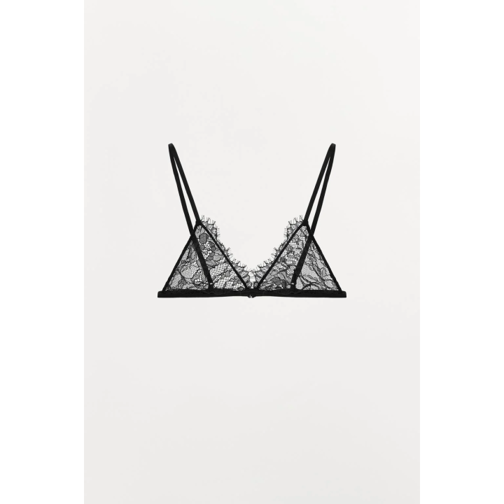 КРУЖЕВНОЙ БЮСТГАЛЬТЕР С ТРЕУГОЛЬНЫМИ ЧАШКАМИ