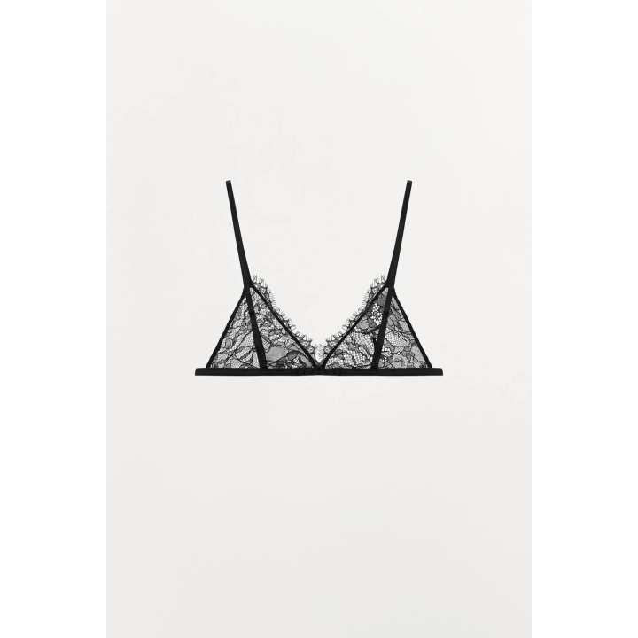 КРУЖЕВНОЙ БЮСТГАЛЬТЕР С ТРЕУГОЛЬНЫМИ ЧАШКАМИ