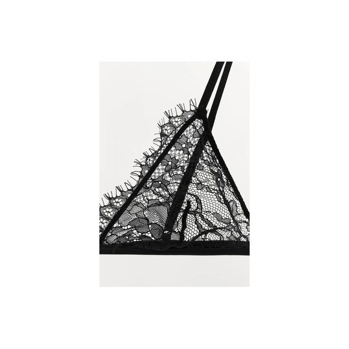 КРУЖЕВНОЙ БЮСТГАЛЬТЕР С ТРЕУГОЛЬНЫМИ ЧАШКАМИ