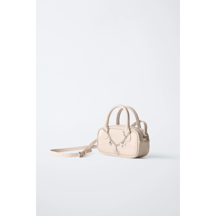 СУМКА-БОУЛИНГ ФОРМАТА МИНИ С ПОДВЕСКОЙ