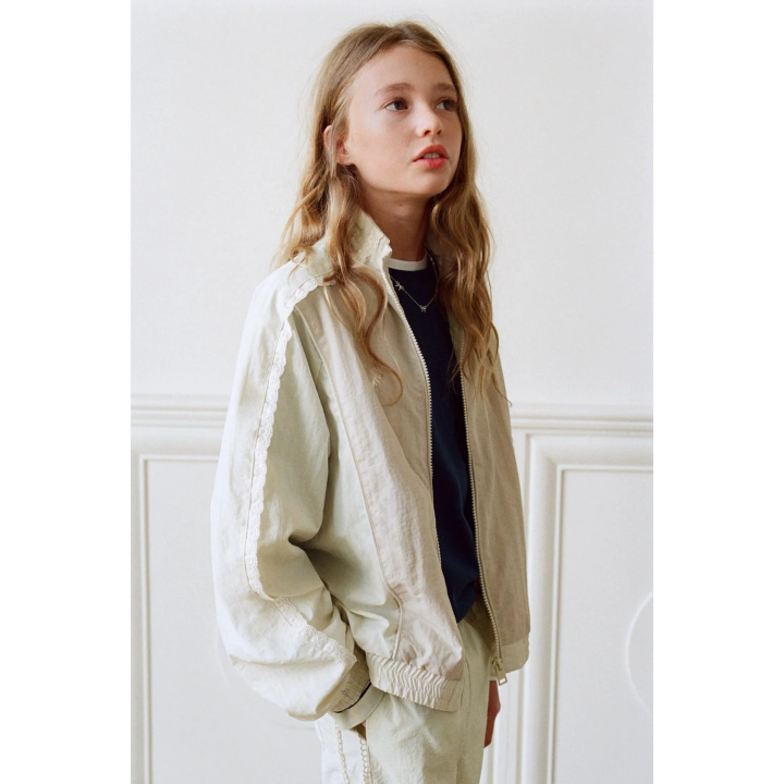 Куртка из кружева суперлегкая