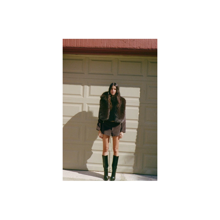 ЖИЛЕТ ИЗ ИСКУССТВЕННОГО МЕХА