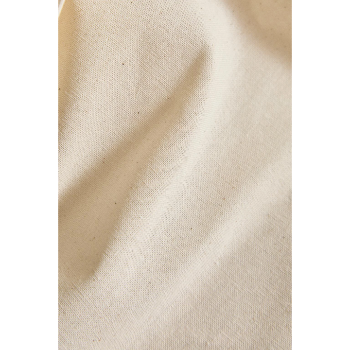 Рождественская салфетка с цветочной вышивкой