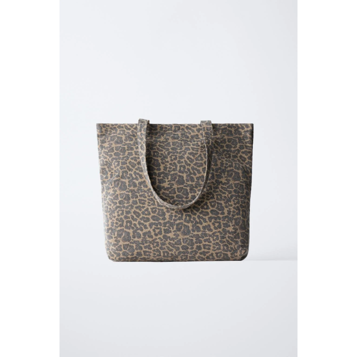 СУМКА-ШОПЕР С АНИМАЛИСТИЧЕСКИМ ПРИНТОМ