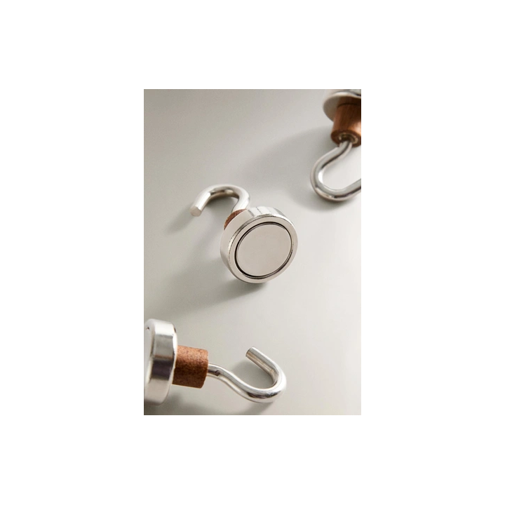 3-PACK OF MAGNETIC HOOKS