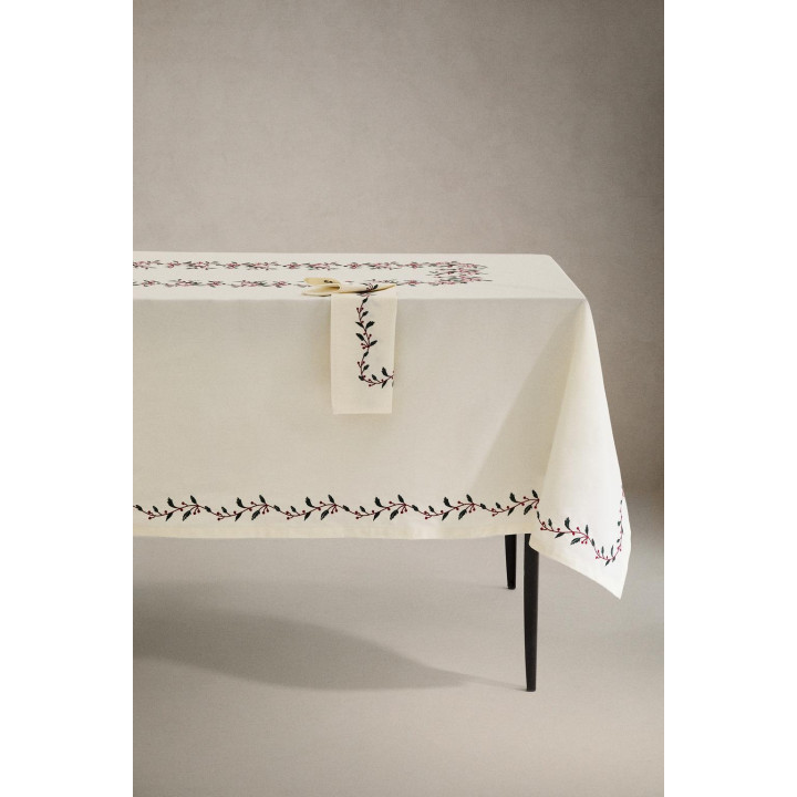 Хлопковый рождественский скатерть с ягодами