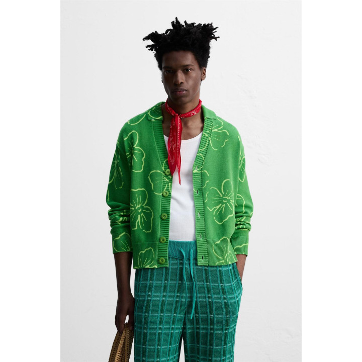 КАРДИГАН С ЦВЕТОЧНЫМ ПРИНТОМ © OTIS KWAME KYE QUAICOE