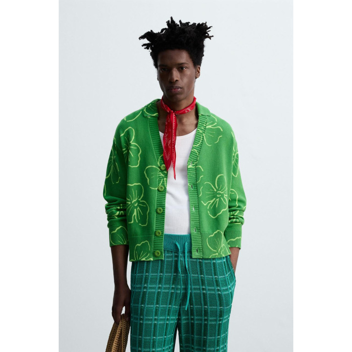 КАРДИГАН С ЦВЕТОЧНЫМ ПРИНТОМ © OTIS KWAME KYE QUAICOE