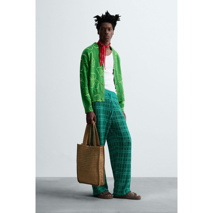 КАРДИГАН С ЦВЕТОЧНЫМ ПРИНТОМ © OTIS KWAME KYE QUAICOE