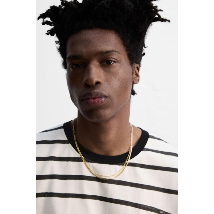 ФУТБОЛКА В ПОЛОСКУ С ПРИНТОМ © OTIS KWAME KYE QUAICOE