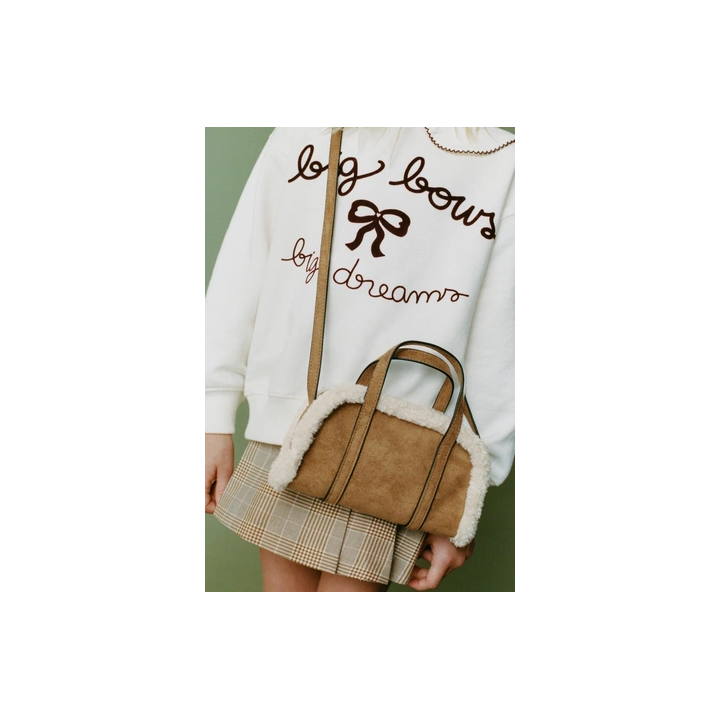 СУМКА ИЗ ОВЧИНЫ С ПЛЕЧЕВЫМ РЕМНЕМ