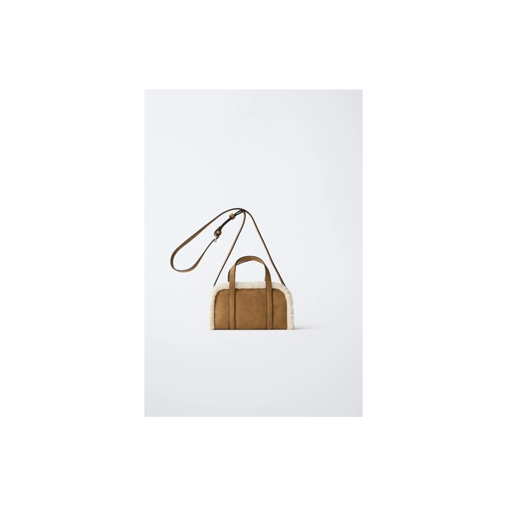 СУМКА ИЗ ОВЧИНЫ С ПЛЕЧЕВЫМ РЕМНЕМ