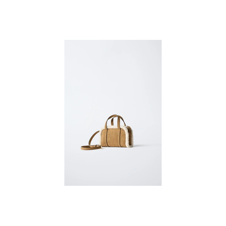 СУМКА ИЗ ОВЧИНЫ С ПЛЕЧЕВЫМ РЕМНЕМ