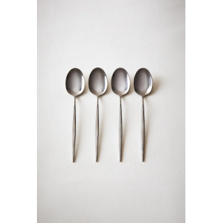 PACK OF DESSERT SPOONS WITH THIN HANDLES (PACK OF 4)