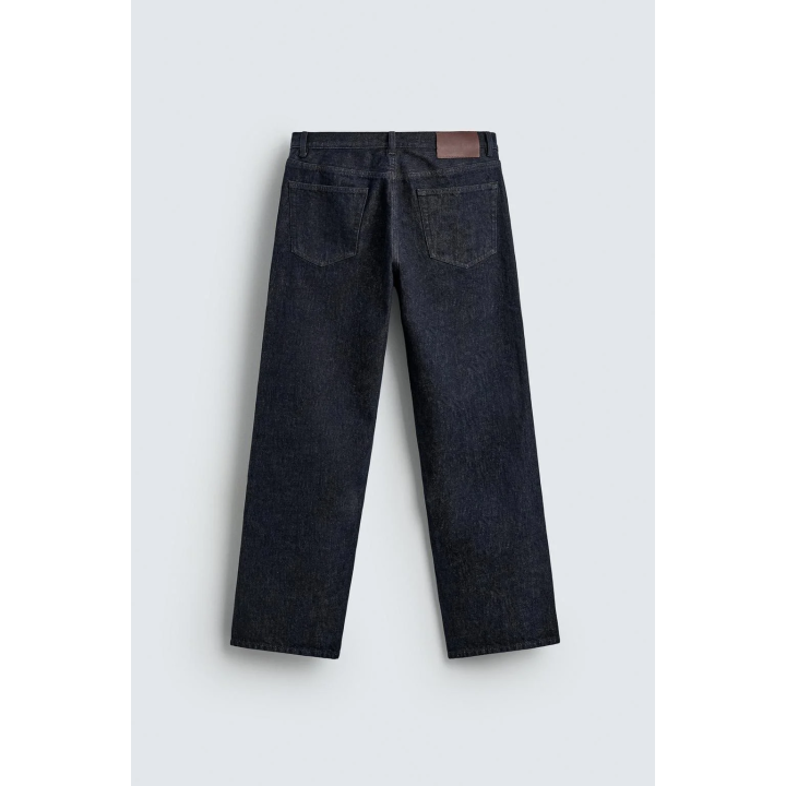 Джинсы прямого кроя