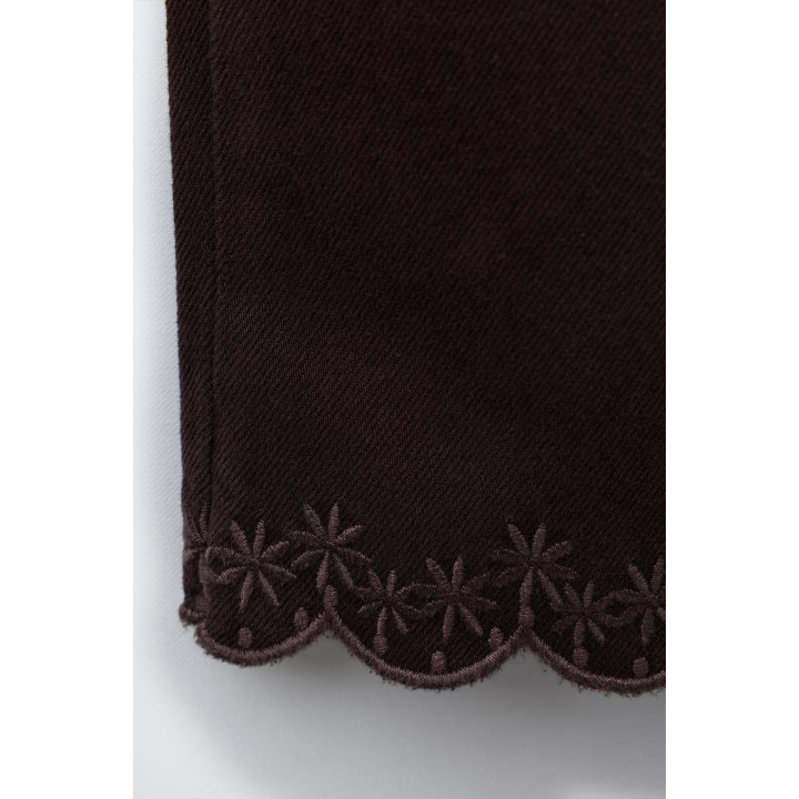 ПРЯМЫЕ ДЖИНСЫ С ВЫШИВКОЙ