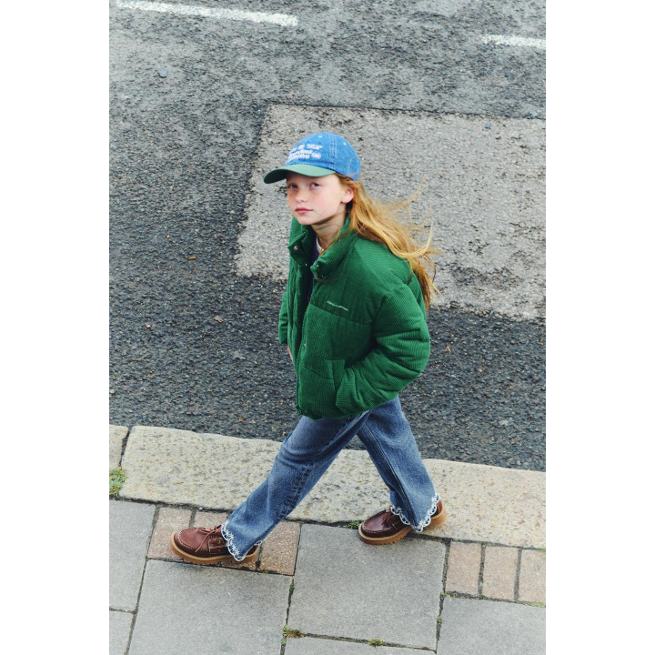 ДЖИНСЫ ПРЯМОГО КРОЯ С ВЫШИВКОЙ