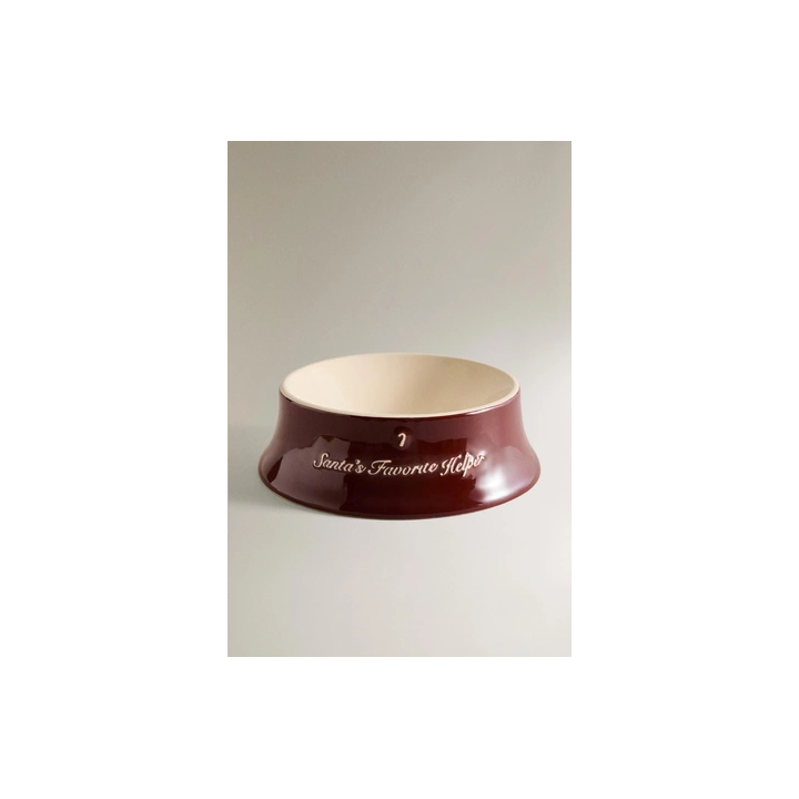 Кровать для домашних животных в клетчатом стиле