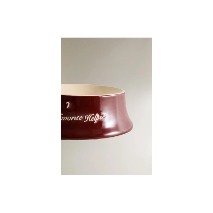 Кровать для домашних животных в клетчатом стиле