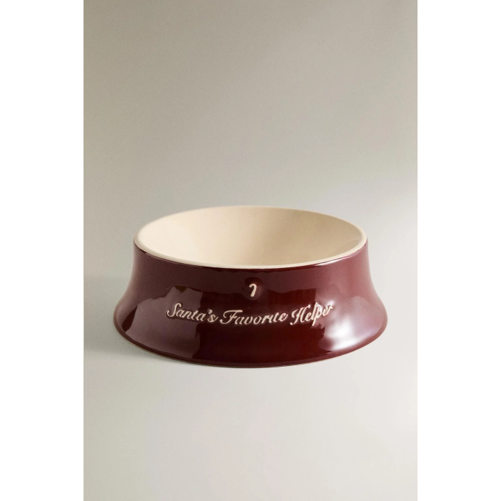 Кровать для домашних животных в клетчатом стиле